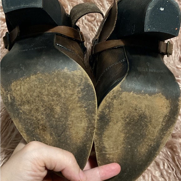MN boots size 7 from Buckle Brown Free Bird style MSRP $295 EUC - Picture 3 of 9